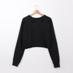 bluza z dziurami